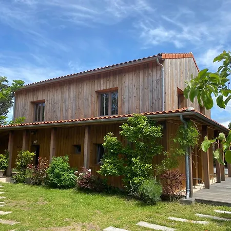 Oleron Piscine 5 * 圣特罗让莱班